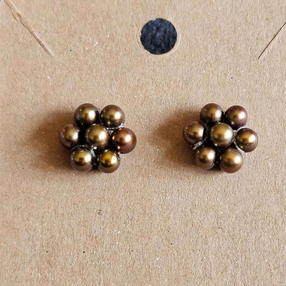 14k Gold Brown Pearl Flower Earrings